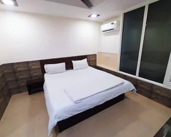 Goroomgo Heavens Guest House Haridwar - Haridwar - Habitación