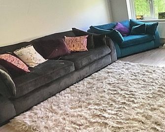 Family Bungalow , Ballasalla, Isle of Man - Ballasalla - Living room