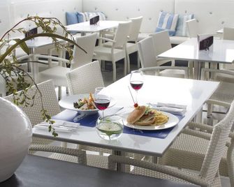 The Place Mar Mediterrania by Alegria 4 Sup Adults Only - Santa Susana - Restaurante