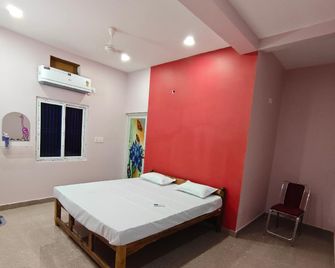 Richi Homestay - Puri - Dormitor