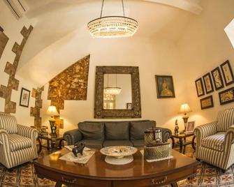 Colonial 154 H Boutique - Santo Domingo - Living room