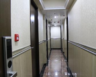 Orchid Inn - Hong Kong - Pasillo