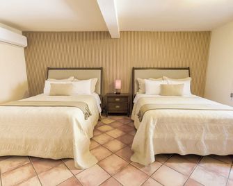 هوتل بوسادا تيرانوفا - سان خوسيه ديل كابو - غرفة نوم