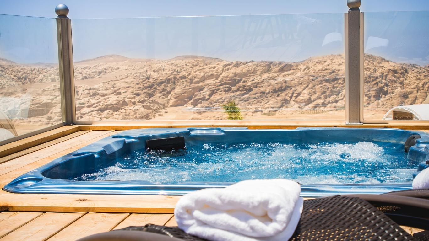 Petra Bubble Luxotel