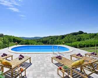 Nice Home In Varazdinske Toplice - Varazdinske Toplice - Pool