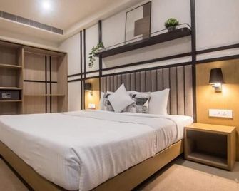 Purple Cloud Hotel - Bengaluru