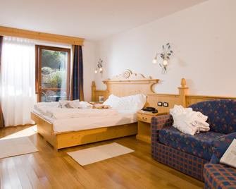 Domina Parco Dello Stelvio - Peio - Bedroom
