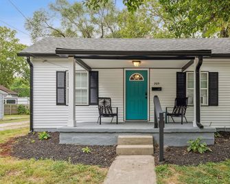 Elm 205, Two Bedroom House in Historic Loveland - Loveland - Building