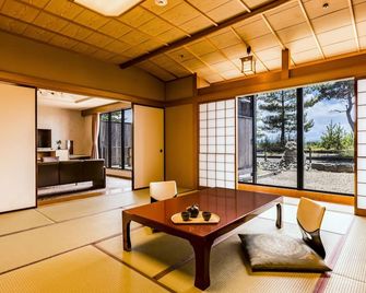 Ooedo Onsen Monogatari Premium Seiunkaku - Awara - Dining room