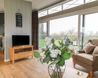 Willow Lodge - Newark-on-Trent - Living room