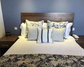 Sandy Cove Hotel - Ilfracombe - Schlafzimmer