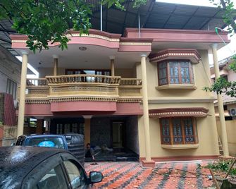 Belle Vew, Payangadi - Kannur - Building