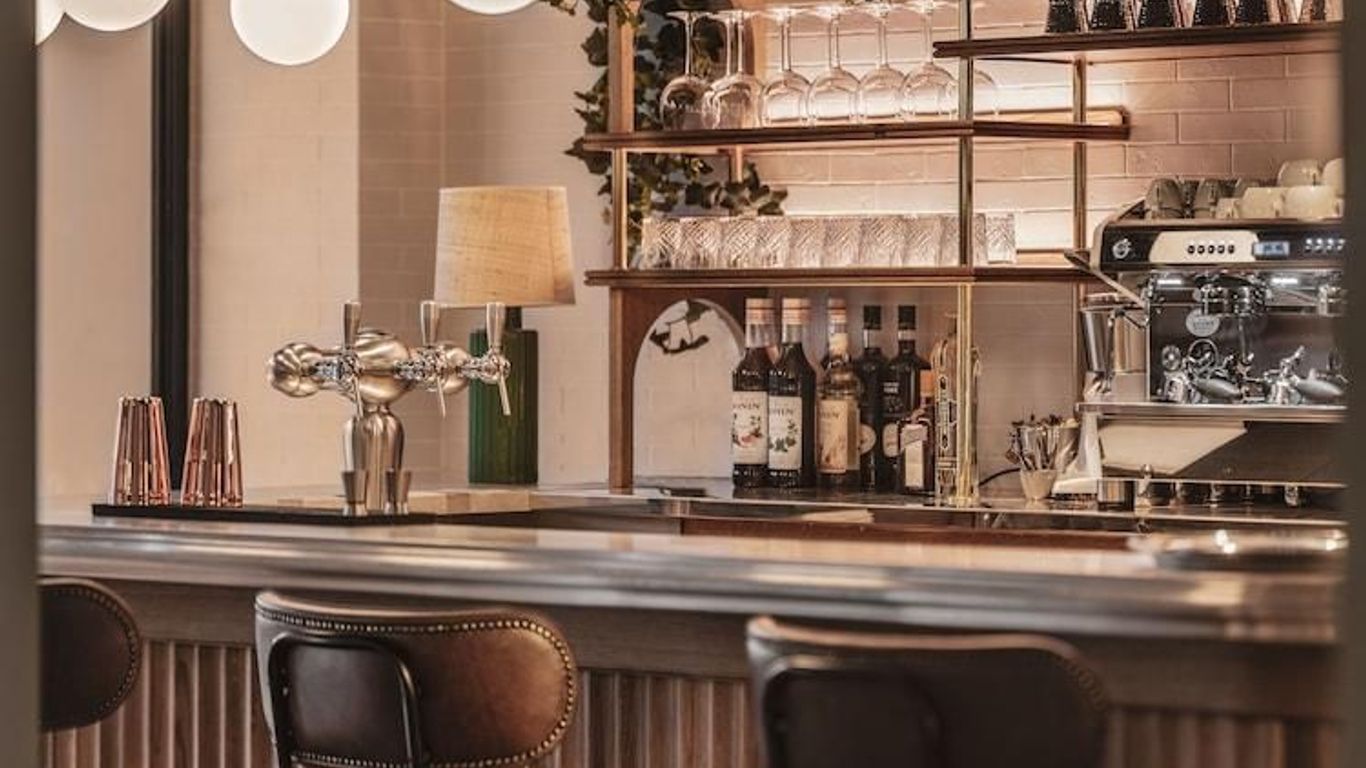 لاف هوتل - للبالغين فقط