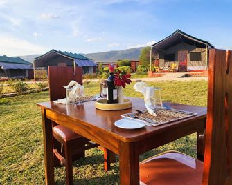 Endeem Mara Resort - Aitong - Patio