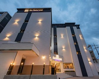 Denbasta Heritage Hotel Gyeongju - Gyeongju - Gebäude