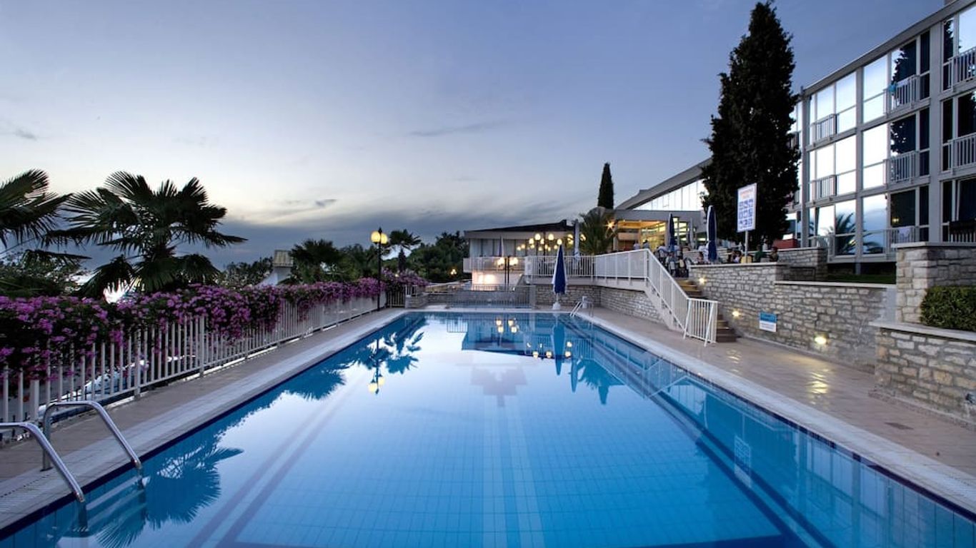 佐恩酒店 - 波里克