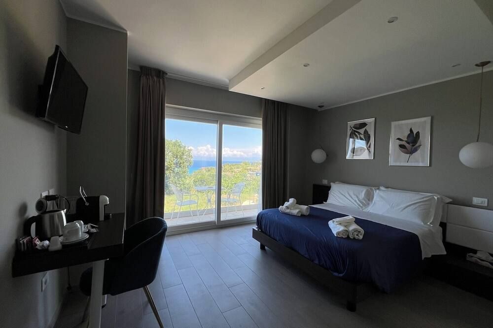 Aurantia - Mediterranean Tale - טרופאה - חדר שינה