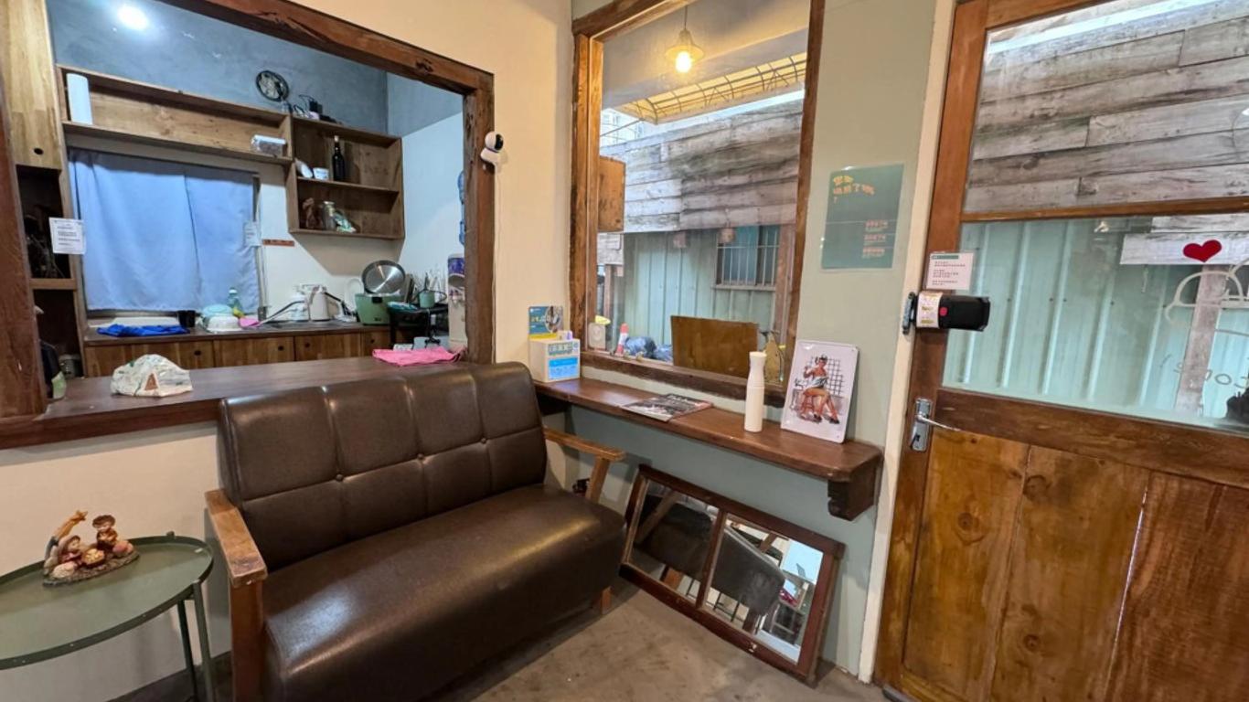 Matchbox Hostel