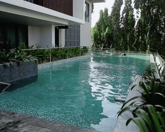 Newly build two bedrooms apt for rent in Osu, Accra, Ghana. - Philadelphie