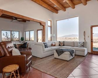 Skydancer - Desert Dream - 3 Bed - 1 Great Room - 2 Bath - Ranchos de Taos - Living room