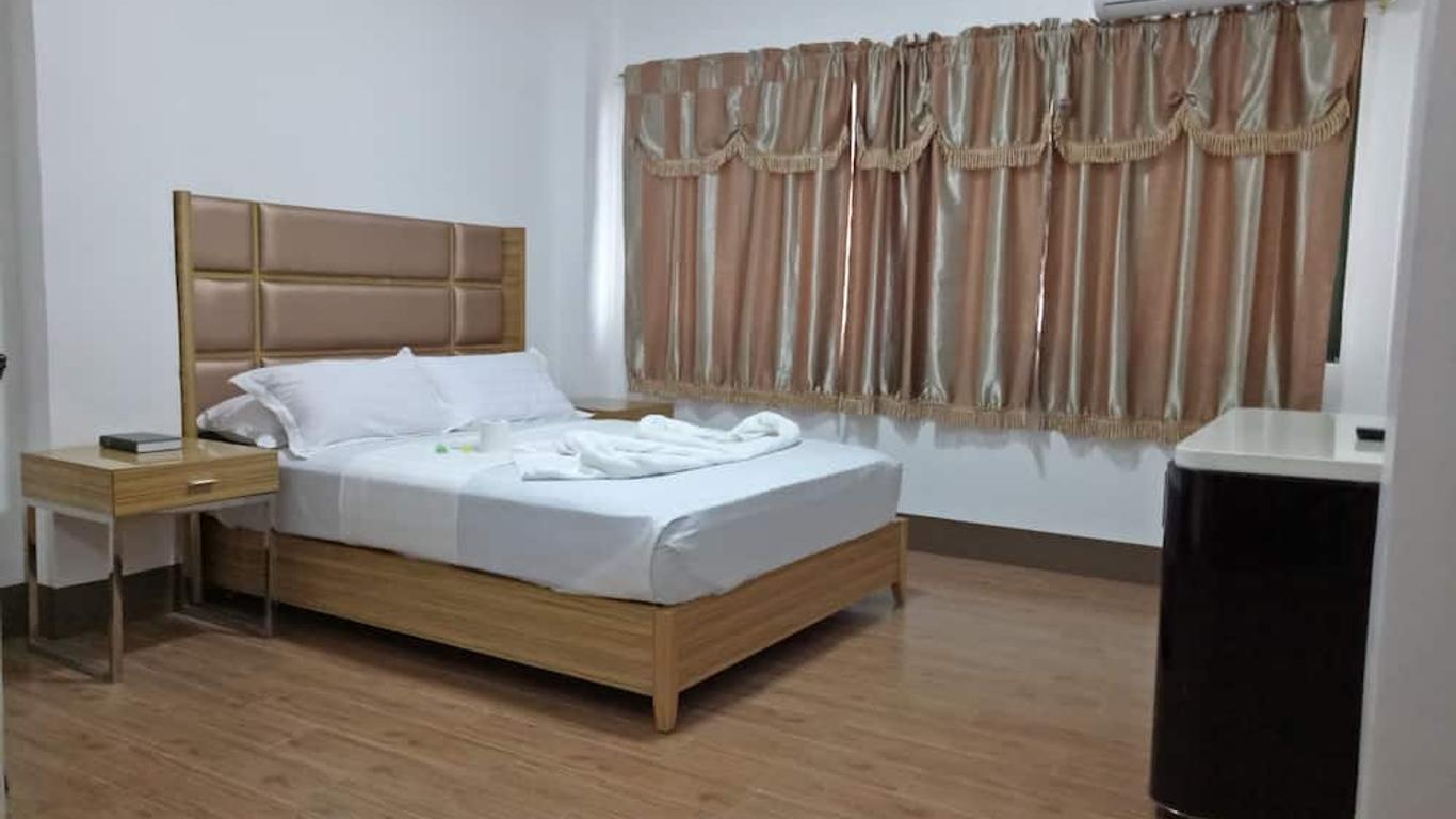 Meaco Hotel - Anilao