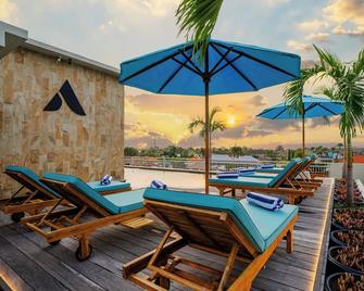 Avanya Luxury Apartments - Denpasar - Patio