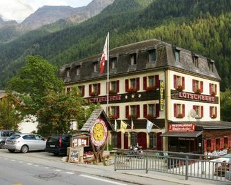 Loetschberg Zentrum - Kippel - Building