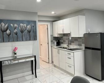 A Home Away From Home - Surrey - Kitchen