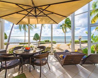 Pools of the Kai 3 - Waterfront Condo with Private Pool Atrium, Walk to Restaurants - Northside - Patio