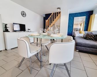 Charmante maison avec jardin, spa à proximité, idéale pour famille et couple, animaux acceptés - FR-1-510-214 - Saint-Hilaire-sur-Helpe - Dining room