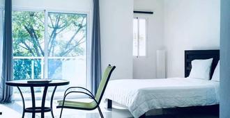 Vue Apartment Hotel - Cap Haitien - Bedroom