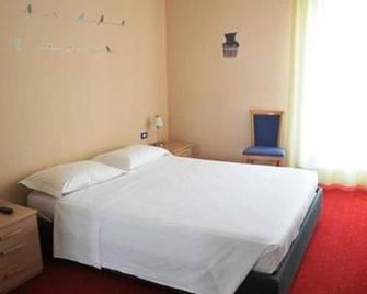 Cappello Di Ferro - Bolzano - Bedroom
