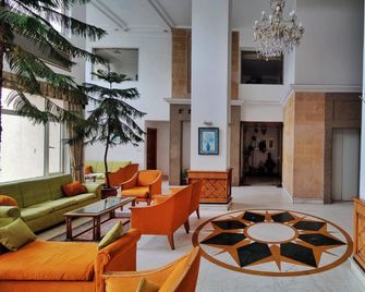 Baljees Regency - Shimla - Aula