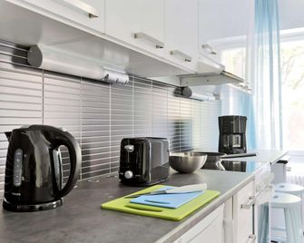 Forenom Serviced Apartments Helsinki Lapinlahdenkatu - Helsinki - Dining room