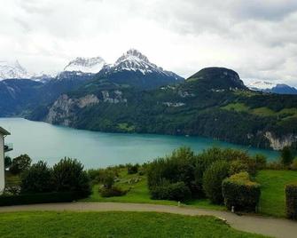 priv. Apartment bei Swiss Holiday Park - Morschach - Outdoor view