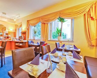Hotel am Friedensplatz - Stuttgart - Restaurante