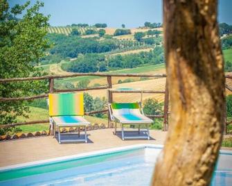 Tra Cielo E Terra - Todi - Pool