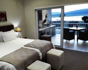 Kowie River Guest House - Port Alfred - Schlafzimmer
