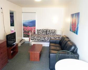 Samhil Motor Lodge - Christchurch - Oturma odası