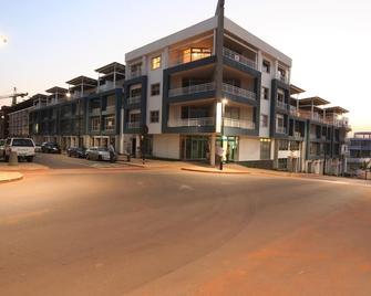 La Loggia Gateway Apartments - Umhlanga - Building