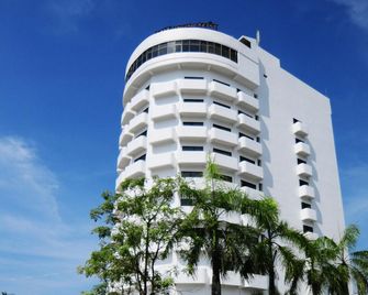 Florida Hotel - Hat Yai - Building