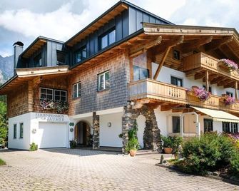 Apartment 'Wiese' 2 bedrooms - Ferienpension Bierbaumer - Leogang - Gebäude