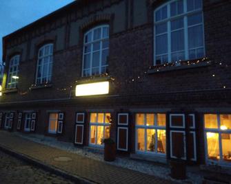 Gasthof Zur Eiche - Tröglitz - Будівля