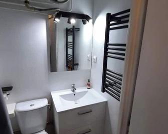 Studio near beach with parking - La Ciotat