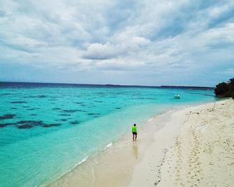 Small Island Lodge - Vaadhoo (Gaafu Dhaalu) - Playa