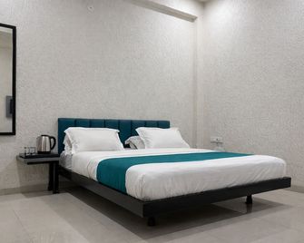 Hotel Blueberry Bhedaghat - Jabalpur - Slaapkamer