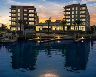 Courtyard by Marriott Marina del Rey - Marina Del Rey - Будівля