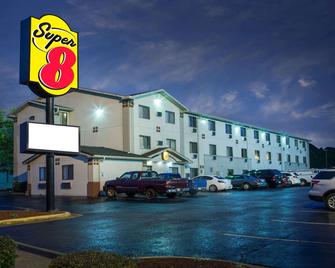 Super 8 by Wyndham Hot Springs - Hot Springs - Building