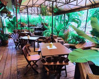 رايونج لانا هوتل - رايونغ - مطعم