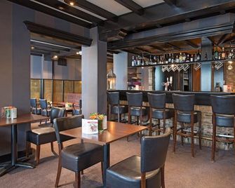 Luxury Unit Near Golf Courses and Nature Trails in Brabant, Free Parking - Vlijmen - Restaurant